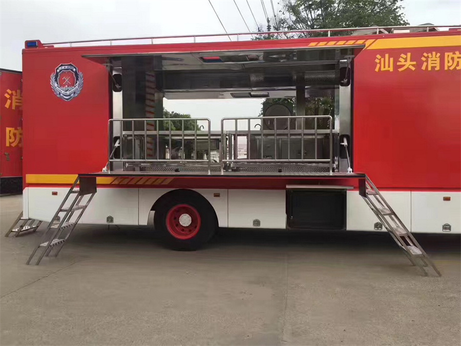 東風天錦300人餐車 東風天錦300人餐車