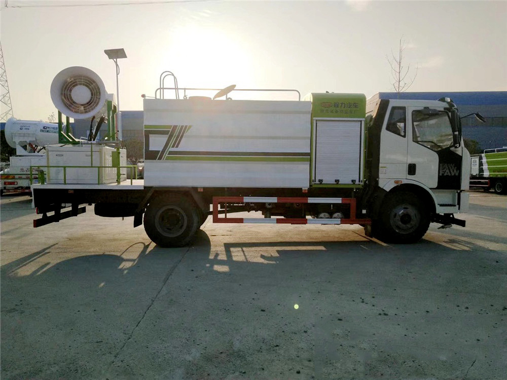 國(guó)六12方解放J6L 抑塵車(chē)50-100米 國(guó)六12方解放J6L 抑塵車(chē)50-100米