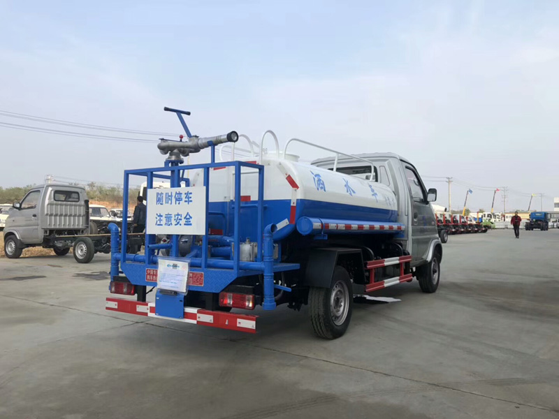 北汽昌河2噸藍牌汽油灑水車 北汽昌河2噸藍牌汽油灑水車