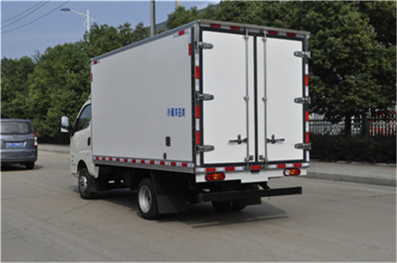 國(guó)六 奧馳3.1米冷藏車 國(guó)六 奧馳3.1米冷藏車