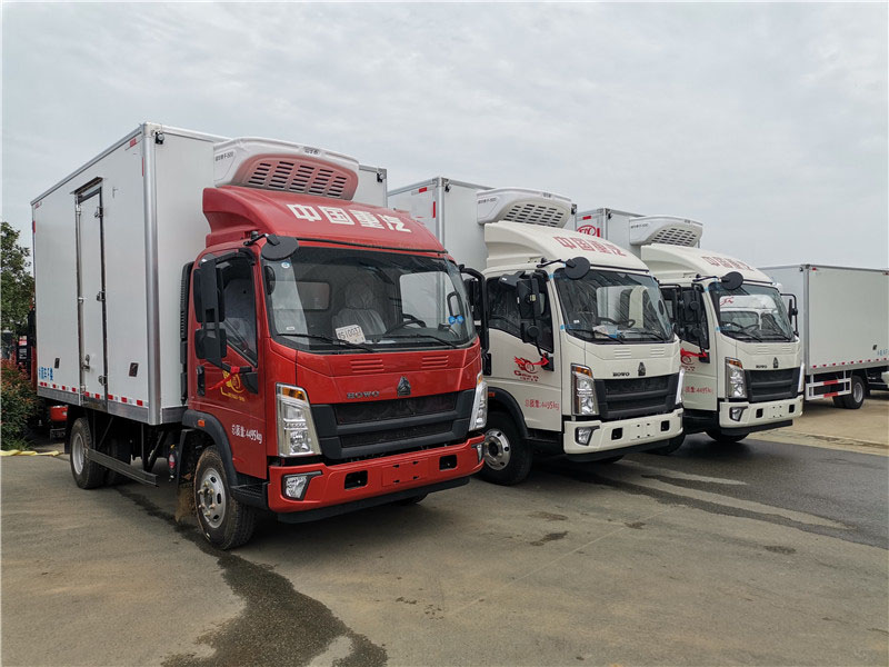 重汽豪沃4.2米藍牌冷藏車 重汽豪沃4.2米藍牌冷藏車