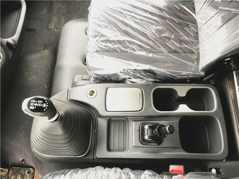 國(guó)六 福田奧鈴大黃蜂6.8米冷藏車 國(guó)六 福田奧鈴大黃蜂6.8米冷藏車