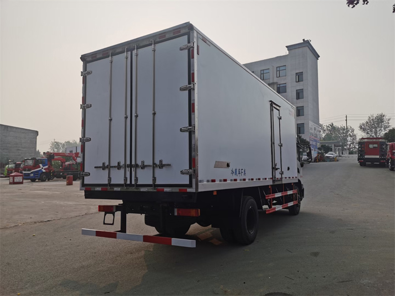 天錦KR高頂雙臥冷藏車 天錦KR高頂雙臥冷藏車