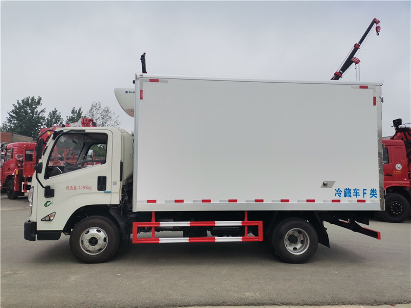 國六 江鈴凱運4.2米肉鉤冷藏車 國六 江鈴凱運4.2米肉鉤冷藏車