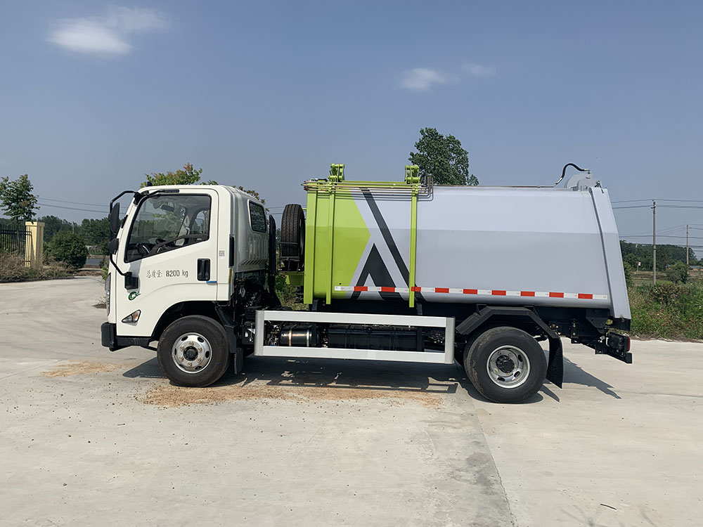江鈴6方掛桶垃圾車 江鈴6方掛桶垃圾車