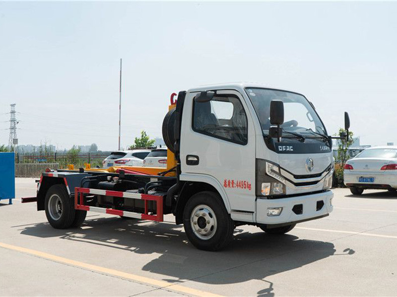 黃牌多利卡5方勾臂垃圾車 黃牌多利卡5方勾臂垃圾車