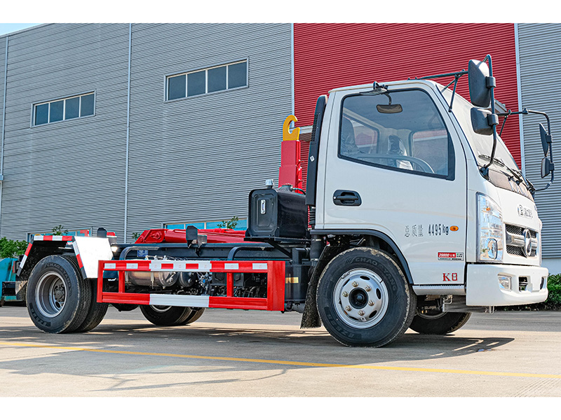 藍(lán)牌凱馬建筑勾臂垃圾車(chē) 藍(lán)牌凱馬建筑勾臂垃圾車(chē)