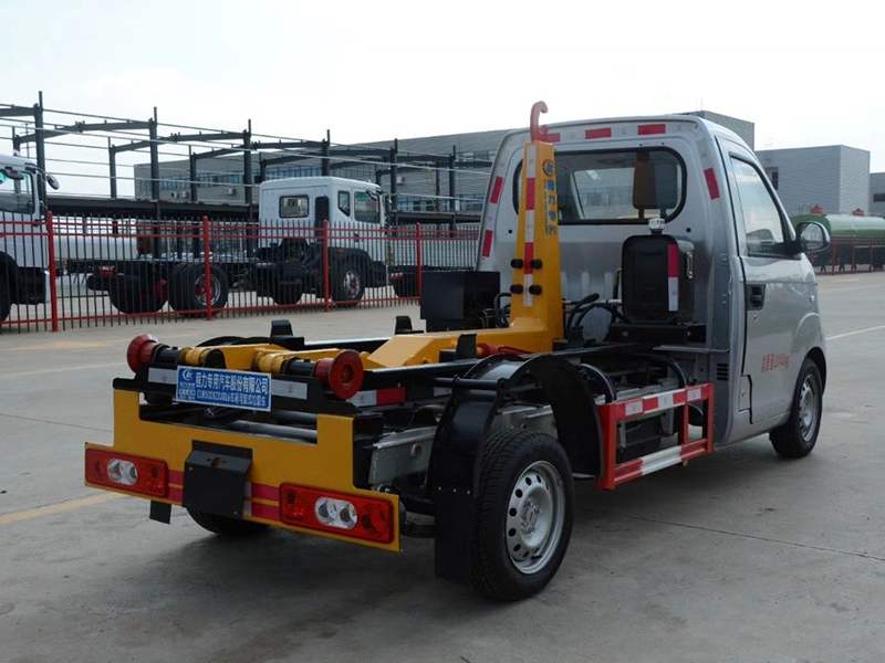 開(kāi)瑞3050勾臂垃圾車(chē)