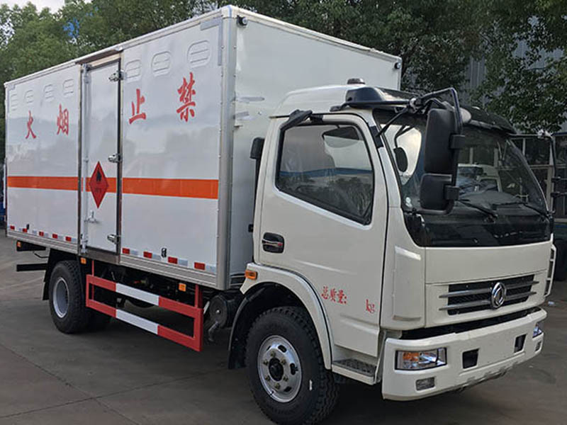 東風(fēng)5米1(6.6噸)爆破器材車 東風(fēng)5米1(6.6噸)爆破器材車