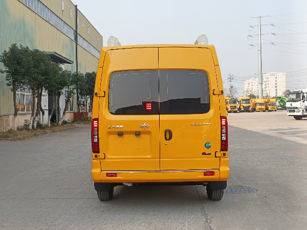 大通V80工程救險車（氣防車）